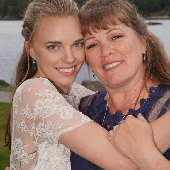 Meet your Posher, Carrisa - Picture 1 of 1